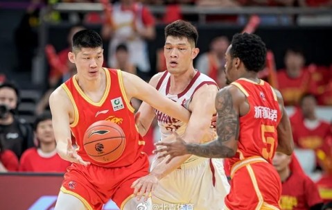 北青：本场吹罚尺度不算紧，因而广厦高强度的防守总能奏效